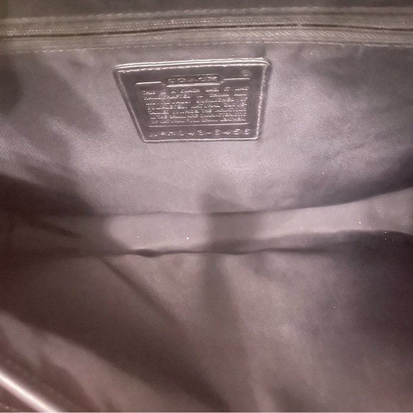 Coach Barclay Messenger Bag - Picture 5 of 5